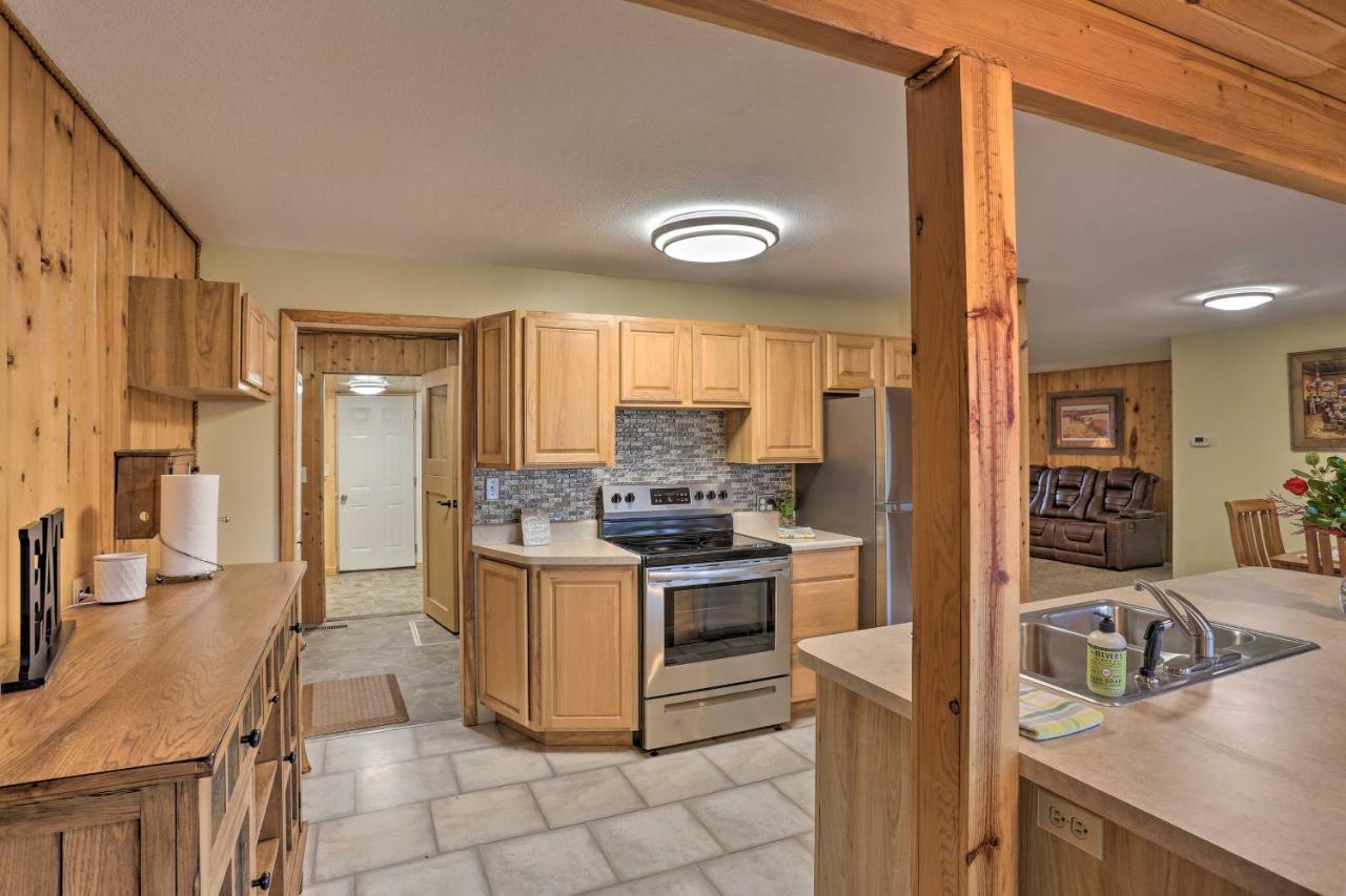 Rustic Spearfish Cabin On 12-Acre Trout Farm المظهر الخارجي الصورة